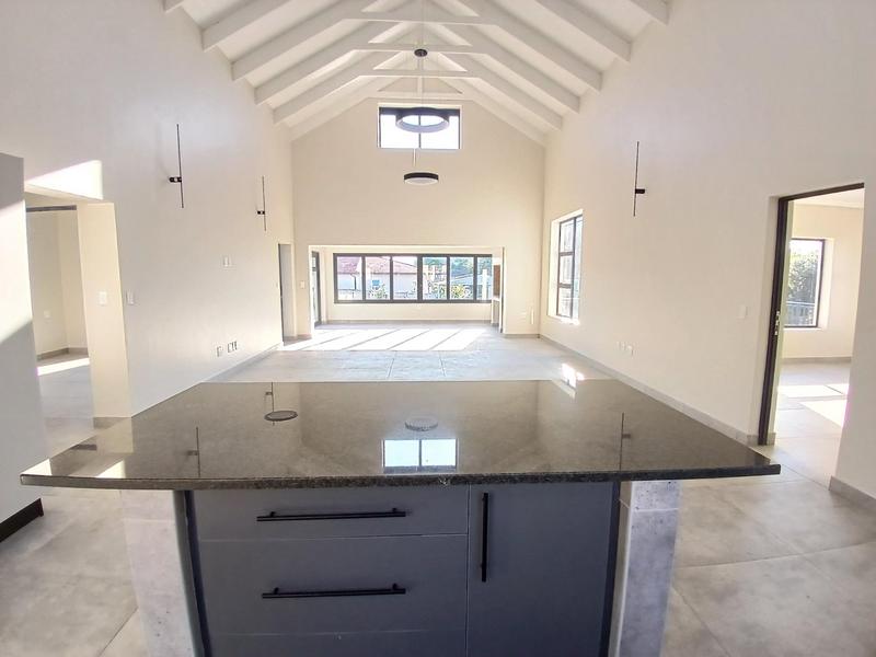 4 Bedroom Property for Sale in Stilbaai Wes Western Cape